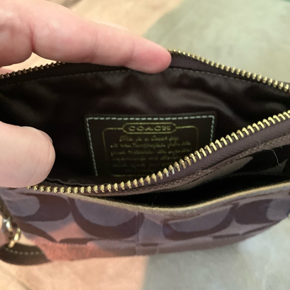 Coach purse - Picture 3 of 3